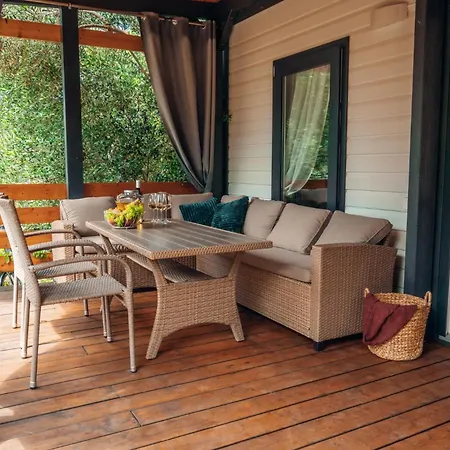Кемпинг House No 4 *