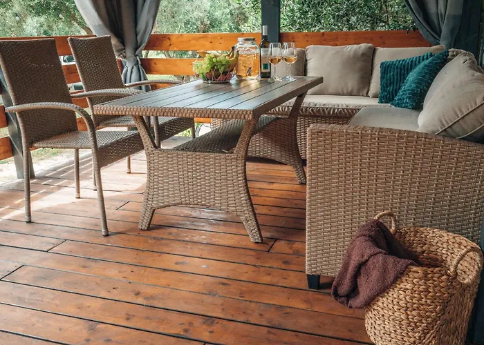 House No 4 Пакоштане