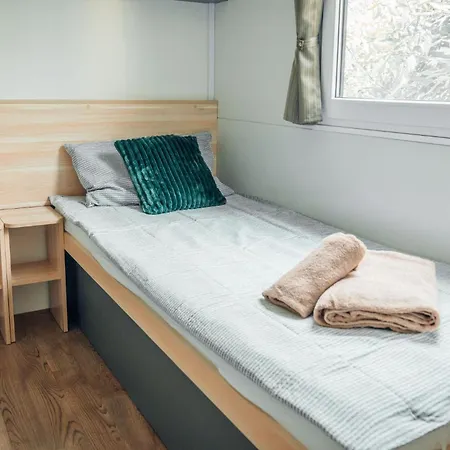 House No 4 * Pakoštane